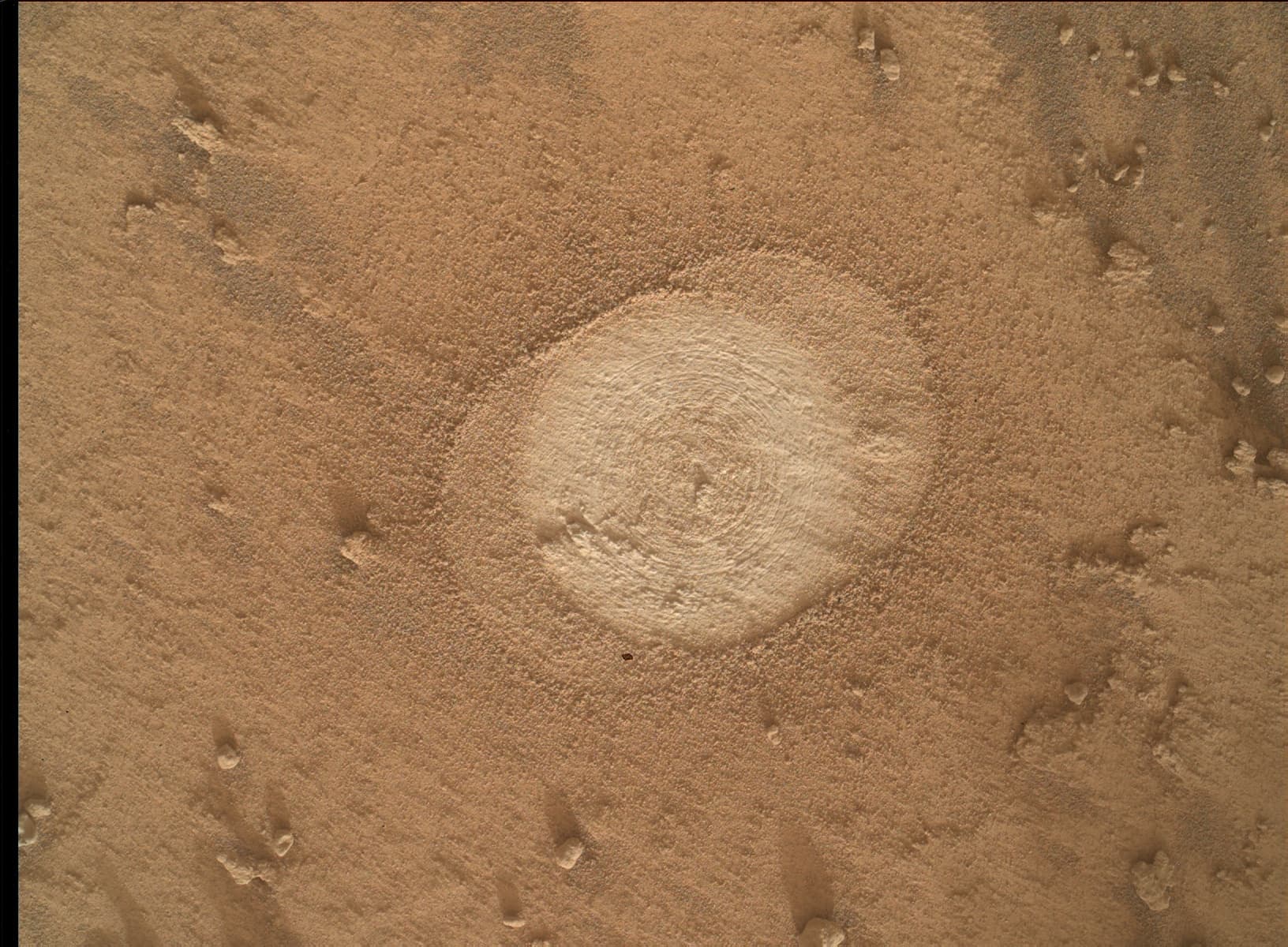 Foto de Marte da câmera MAHLI