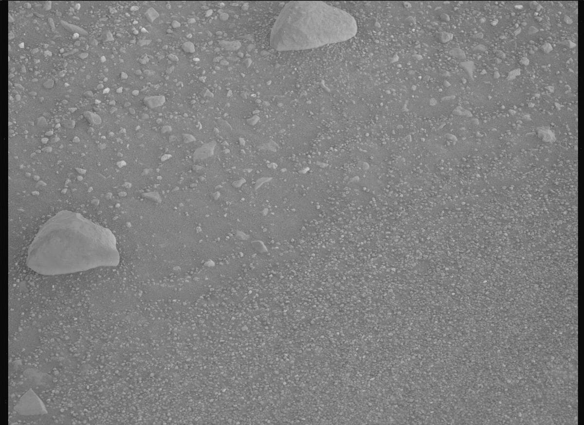 Foto do rover em Marte de 2025-12-25