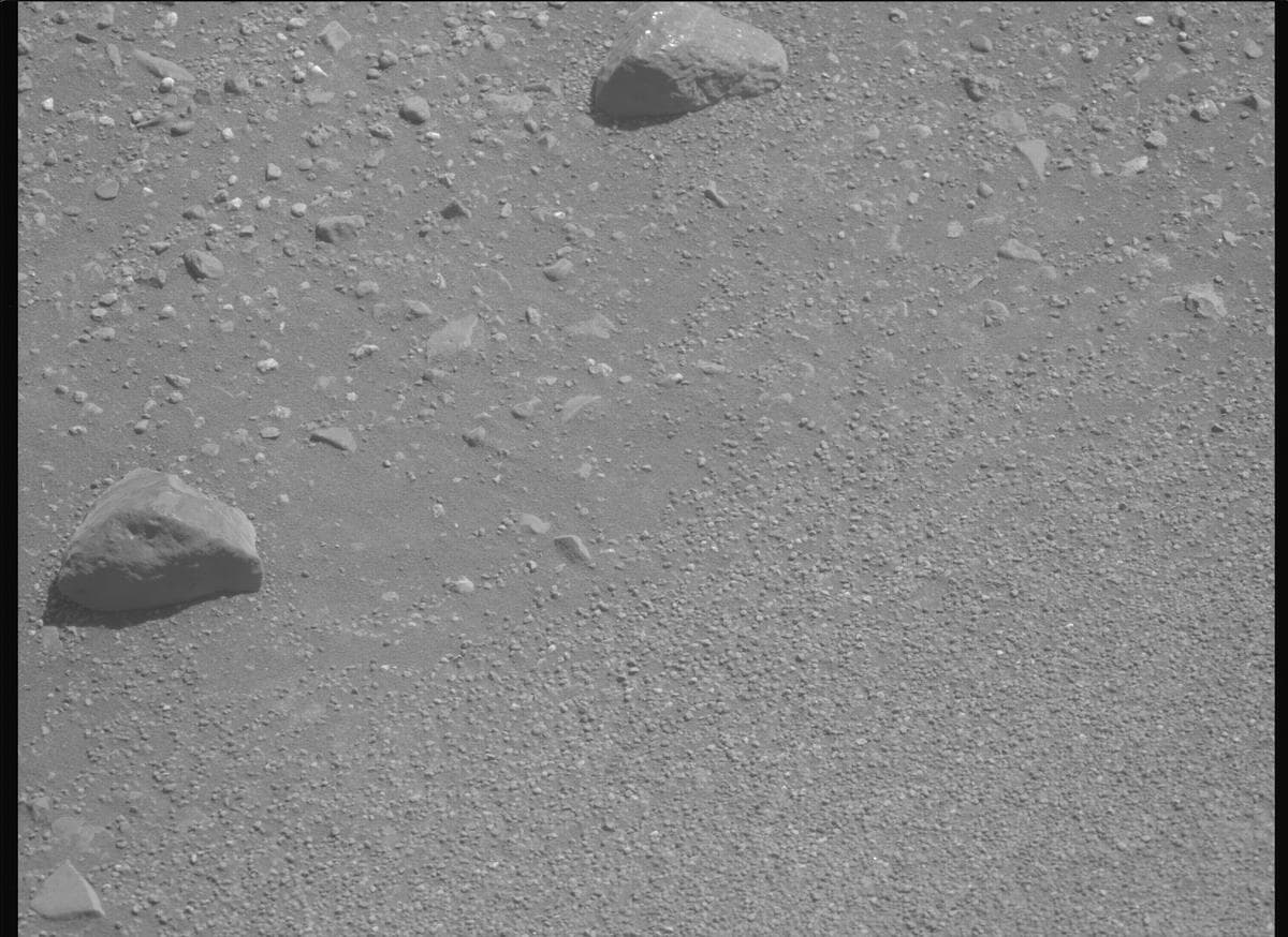 Foto de Marte da câmera MCZ_LEFT