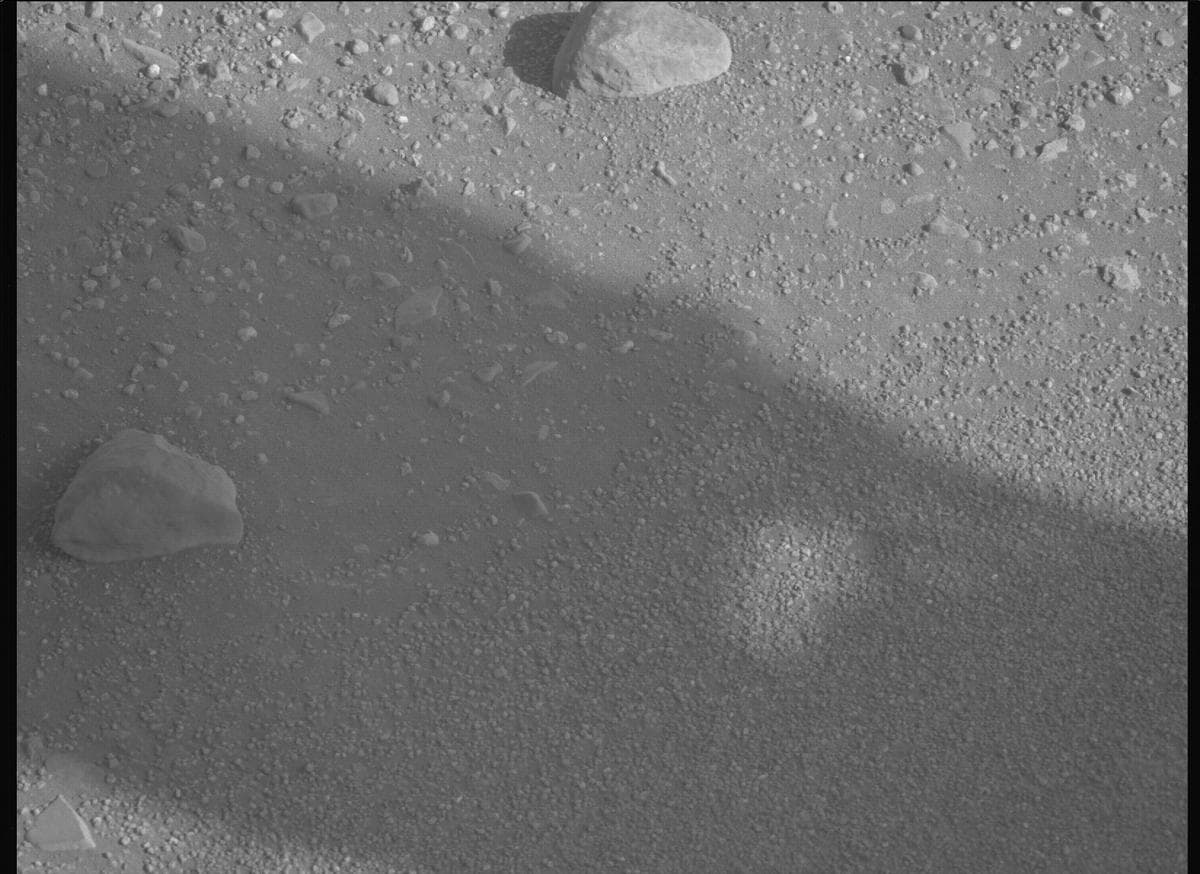 Foto do rover em Marte de 2025-12-27