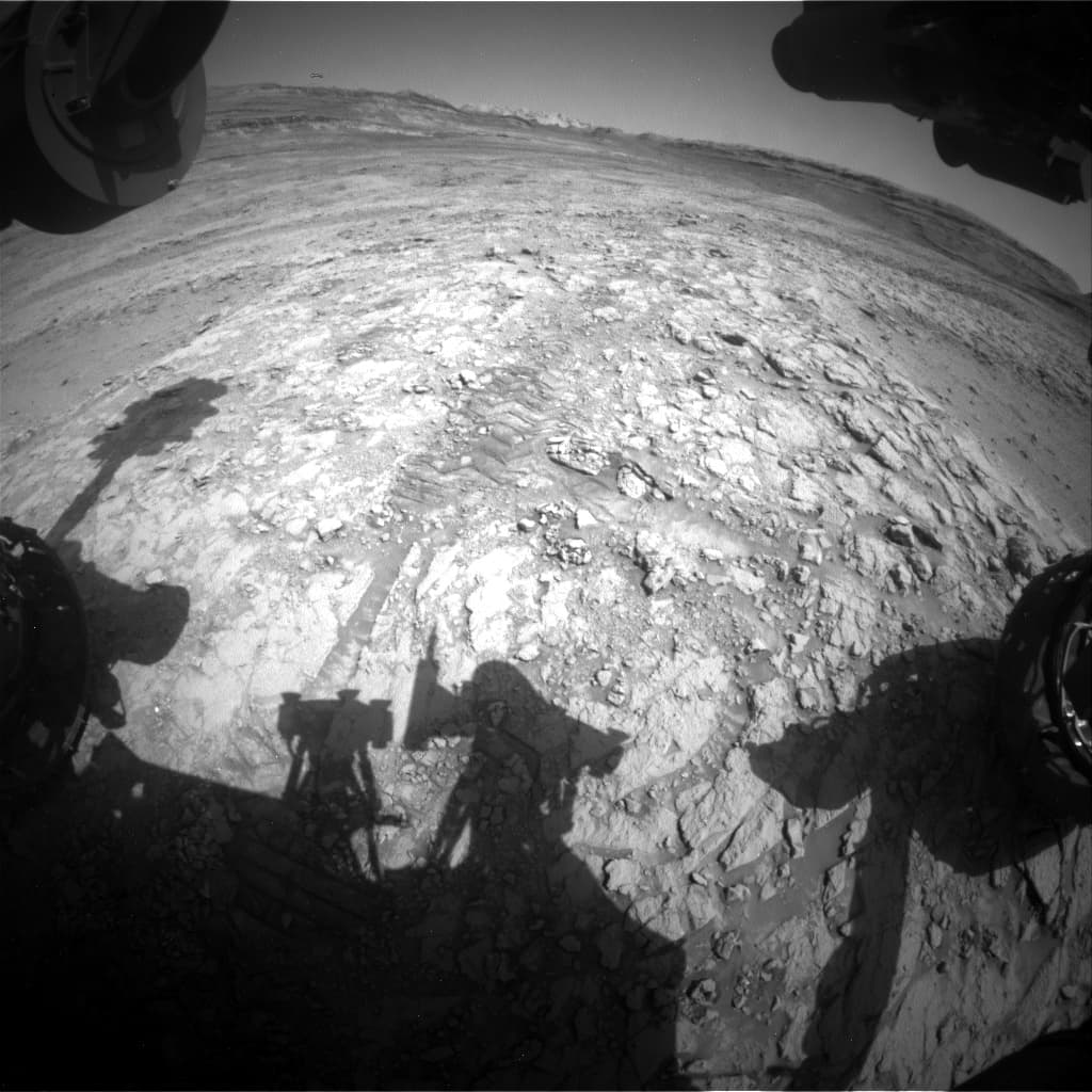 Foto de Marte da câmera FHAZ_RIGHT_B