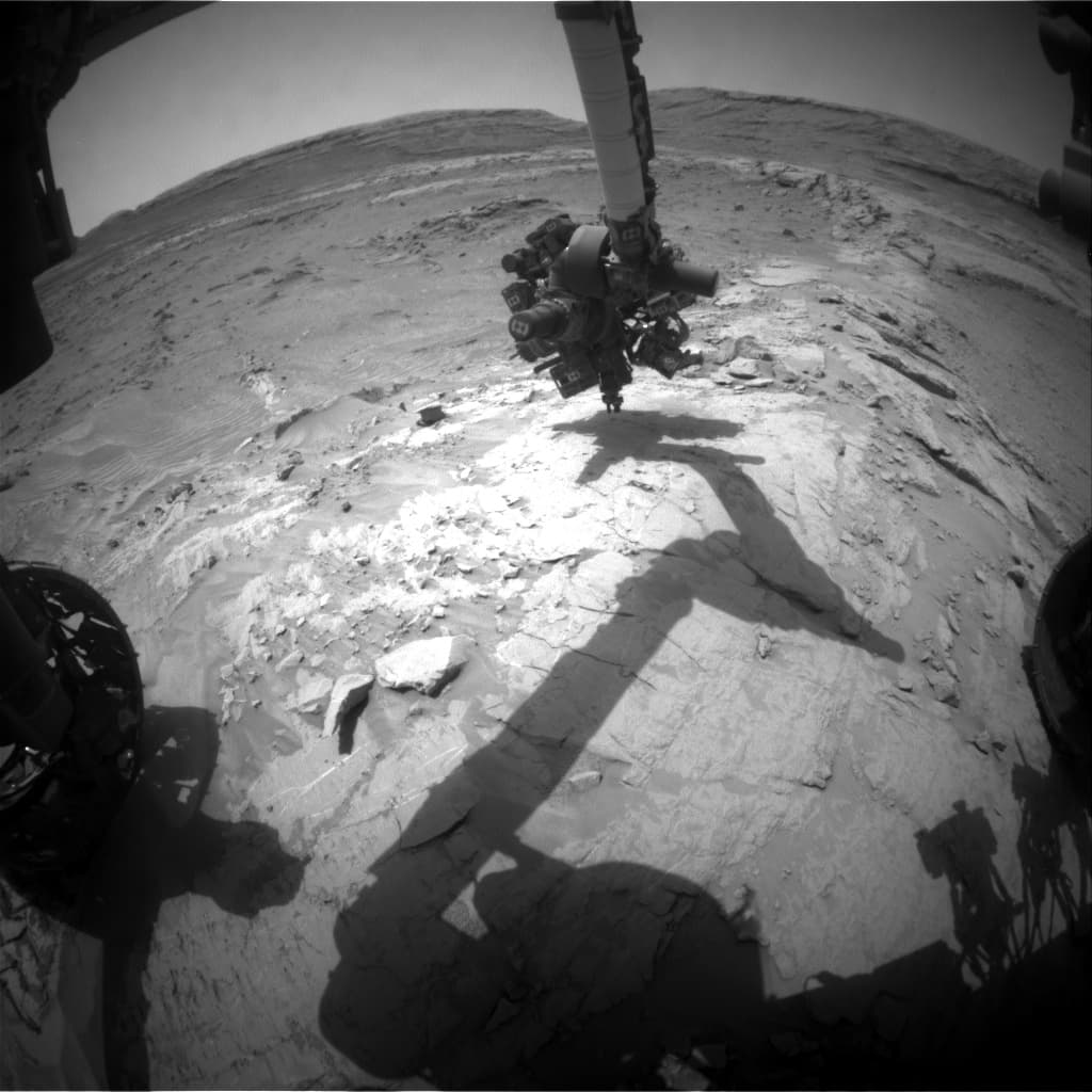 Foto de Marte da câmera FHAZ_LEFT_B