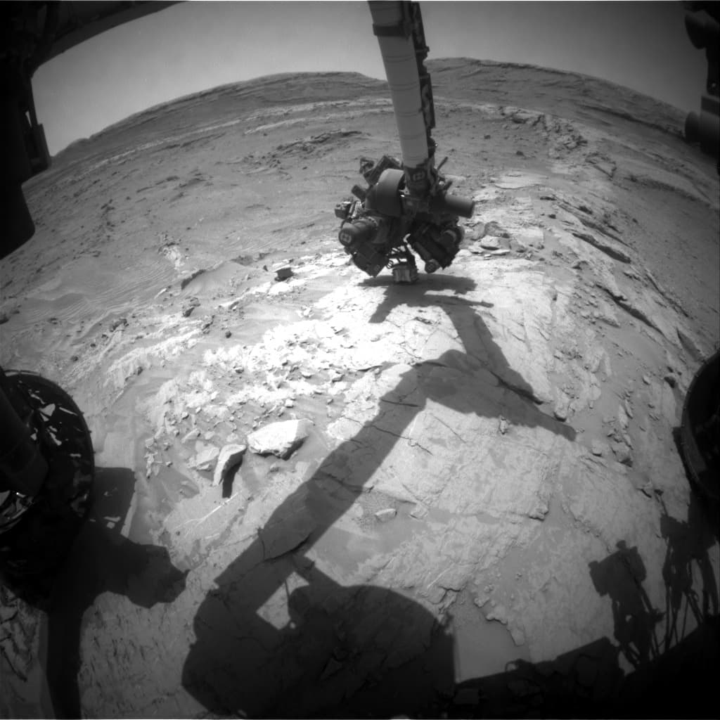 Foto de Marte da câmera FHAZ_LEFT_B