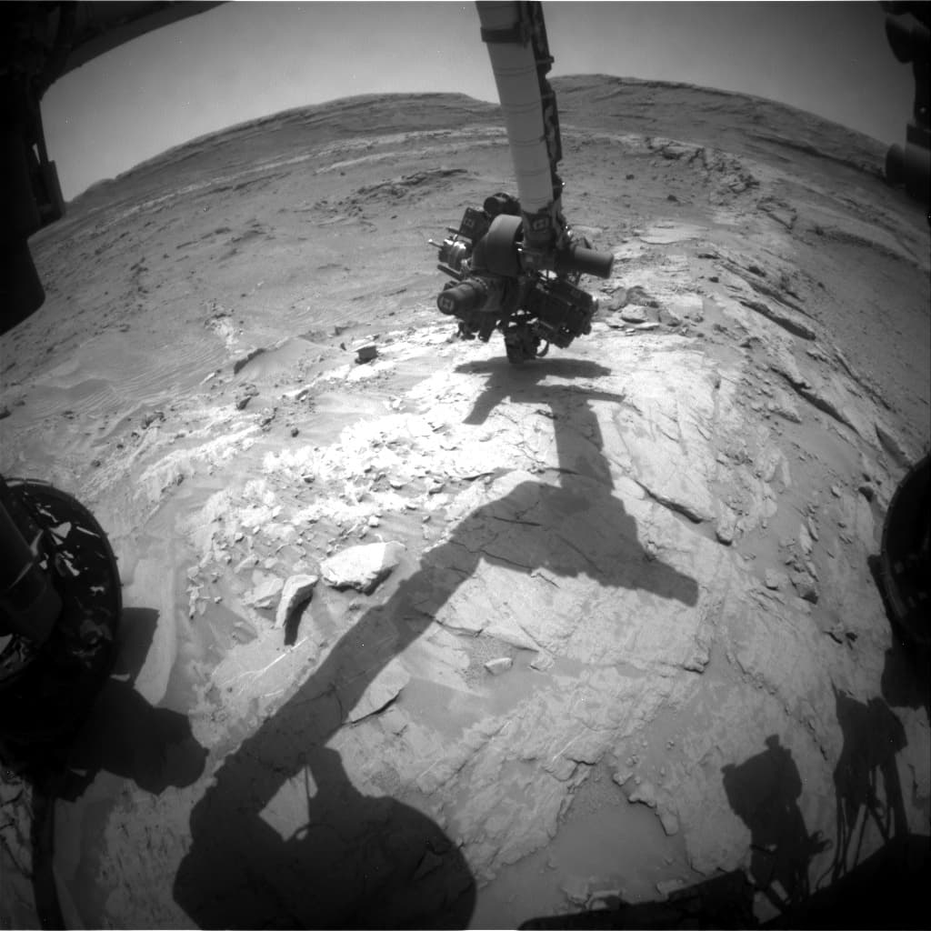 Foto de Marte da câmera FHAZ_LEFT_B