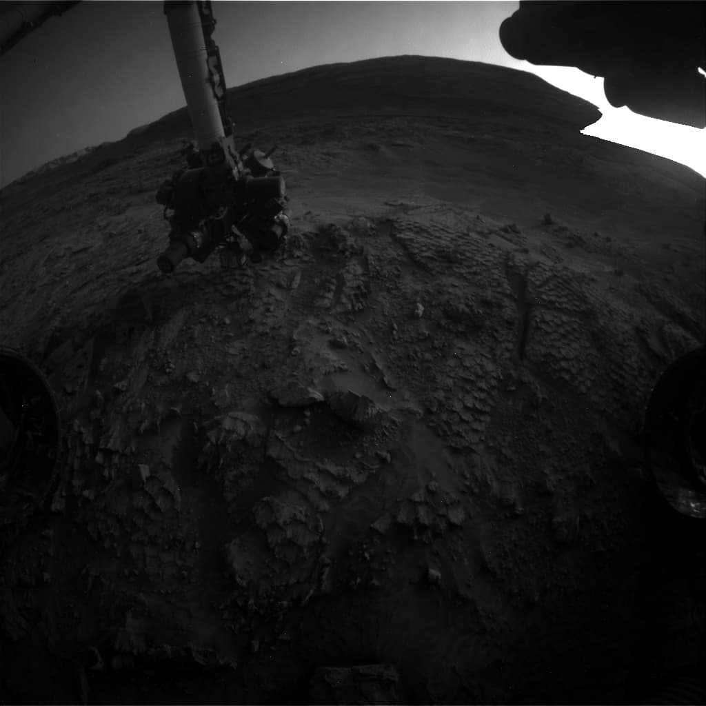 Foto de Marte da câmera FHAZ_RIGHT_B